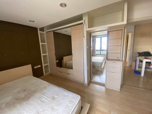 bedroom and room interior of Lumpini Place Rama 3 - Charoen Krung