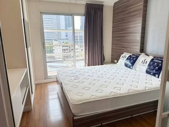 bedroom of Lumpini Place Rama 9 – Ratchada