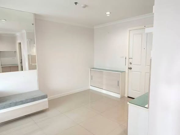 bedroom of Lumpini Place Rama 9 – Ratchada