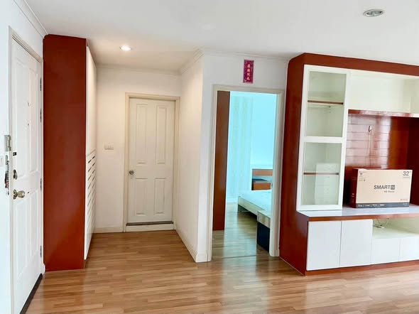 room interior of Lumpini Place Ramintra-Laksi