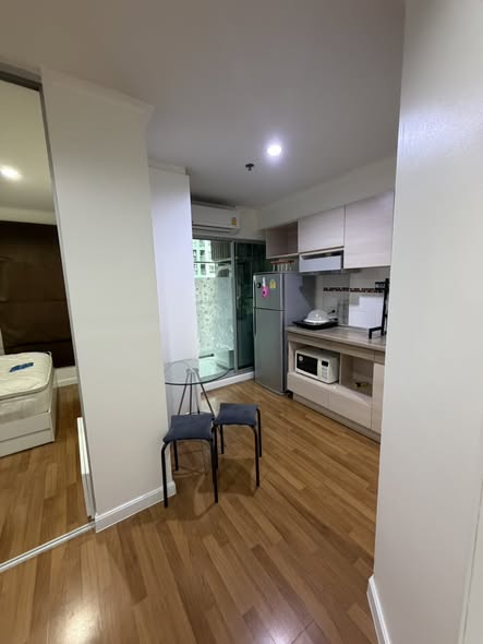 room interior of Lumpini Place Ratchayotin