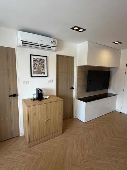 room interior of Lumpini Place Sathorn : ลุมพินี เพลส สาทร