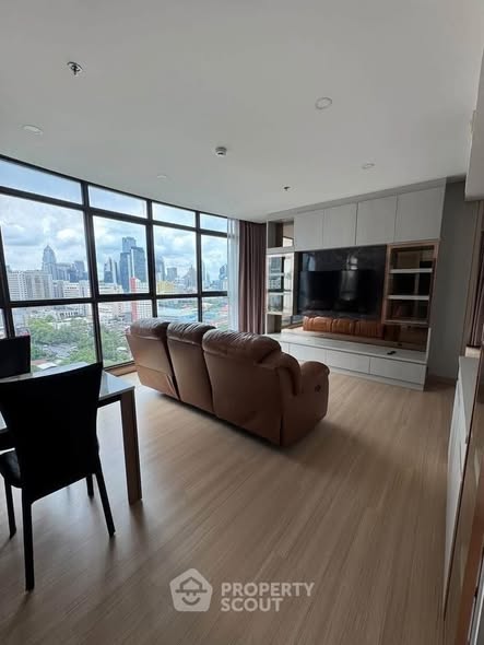 living room of Lumpini Suite Phetchaburi – Makkasan