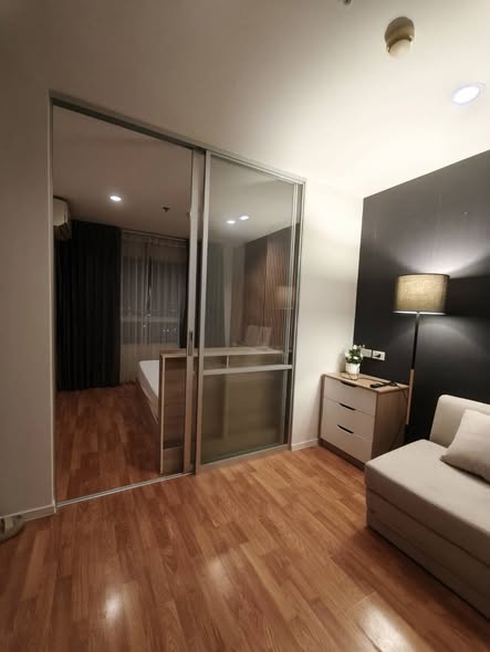 bedroom and room interior of Lumpini Ville Nakhon In Riverview, Nakhon-In Rd