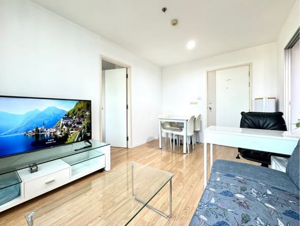 living room and bedroom and room interior of Lumpini Ville Naklua – Wong Amat BuildingC