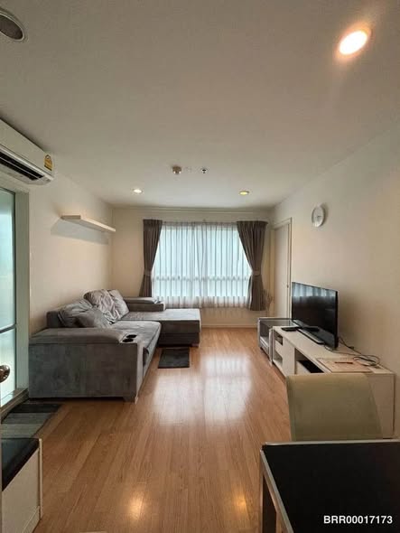 living room and bedroom of Lumpini Ville Sukhumvit 77-2