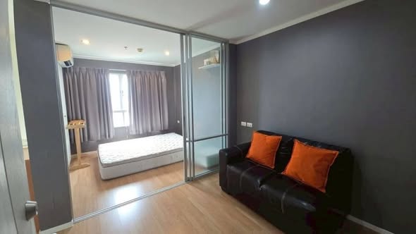 bedroom and room interior of Lumpiniville Prachachuen-Phongphet 2