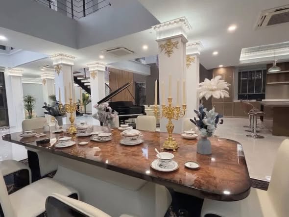 room interior and kitchen of Luxury Pool Villa 99