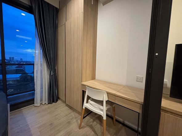 bedroom and room interior of M Jatujak