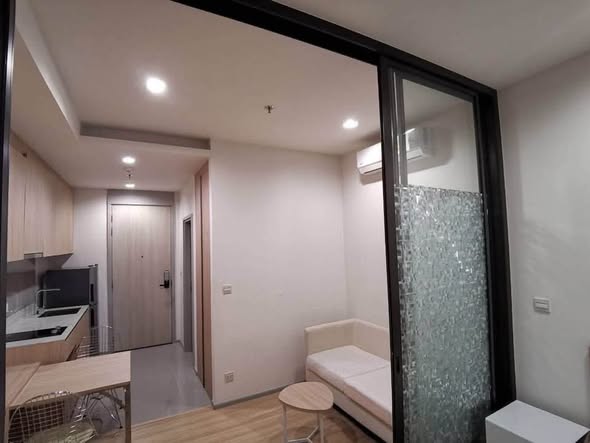 room interior of M Jatujak