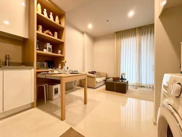 bedroom and bathroom of M Ladprao