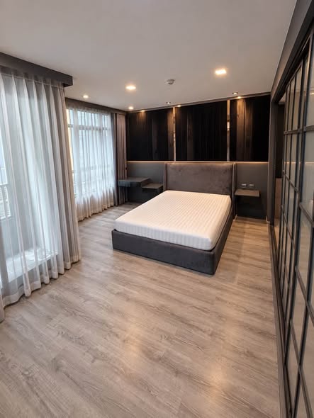bedroom and room interior of Maestro 19 Ratchada19 – Vipha