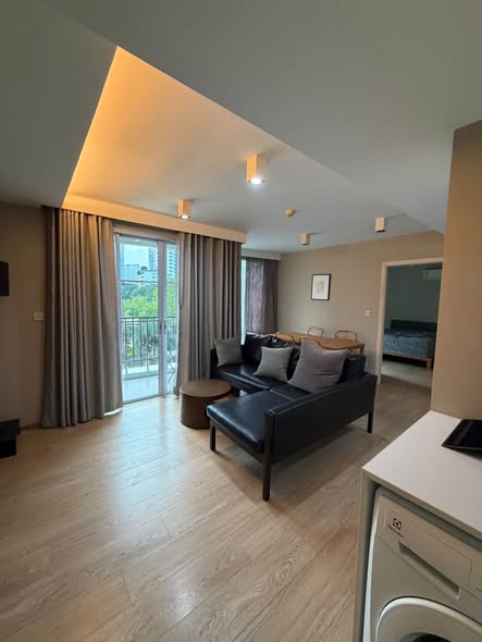 bedroom and living room of Maestro 39 Sukhumvit 39