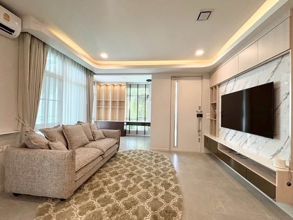 living room of Manthana Bangna – Wongwean