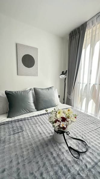 bedroom and living room of Maroon Ratchada 32 (สำนักงานขาย)