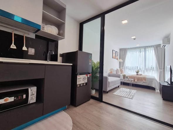 bedroom and living room and room interior of Maroon Ratchada 32 (สำนักงานขาย)