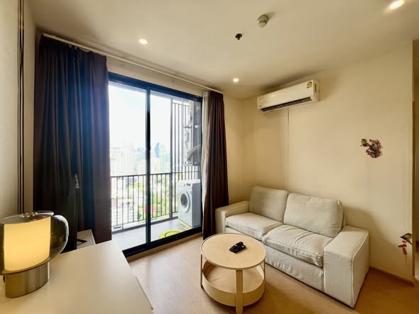 bedroom of MARU Ekkamai 2