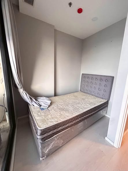 bedroom of แมสซารีน รัชโยธิน | Mazarine Ratchayothin by Grand Unity