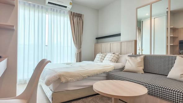 living room and bedroom of Metro Sky Wutthakat