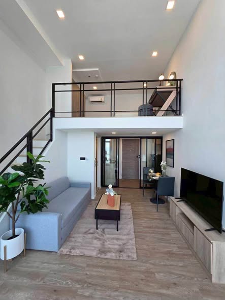 living room and room interior of Modiz Sukhumvit 50 โมดิซ สุขุมวิท 50