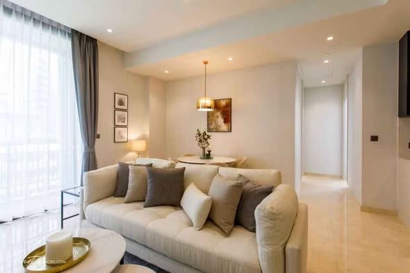 bedroom and living room of MUNIQ LANGSUAN