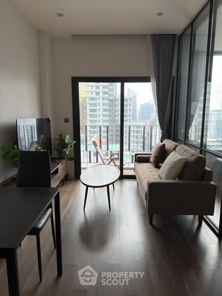 living room of MUNIQ Sukhumvit 23