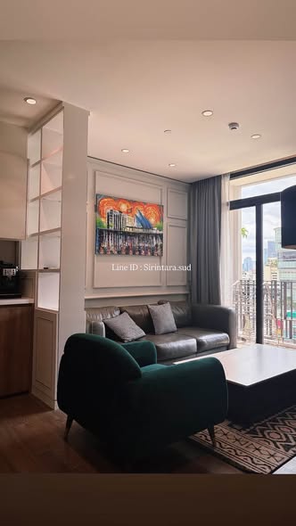 living room of MUNIQ Sukhumvit 23
