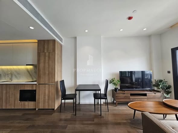 living room of MUNIQ Sukhumvit 23