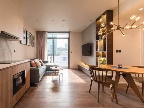 living room and kitchen of MUNIQ Sukhumvit 23