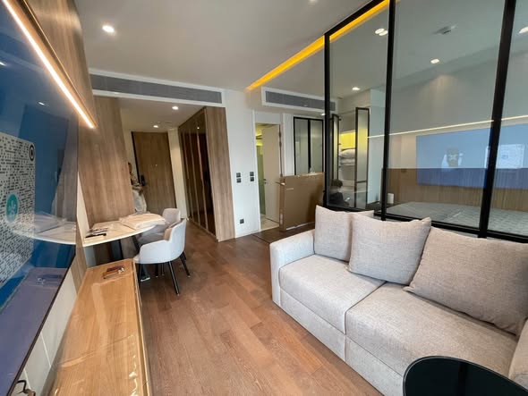 living room and room interior of MUNIQ Sukhumvit 23