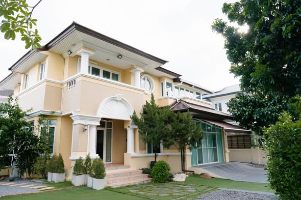 Nantawan Rama 9 Srinakarin
