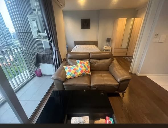 living room of Nara 9