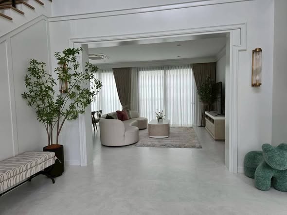 living room of Narinsiri Krungthep Kreetha