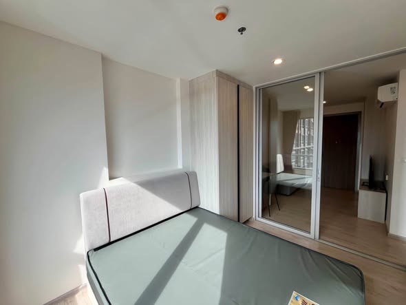 bedroom and room interior of NICHE MONO Chaengwatthana