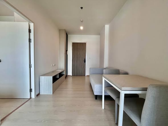 living room and room interior of Niche Mono Sukhumvit – Puchao : นิช โมโน สุขุมวิท – ปู่เจ้า