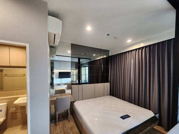 bedroom and room interior of Niche MONO Sukhumvit Bearing