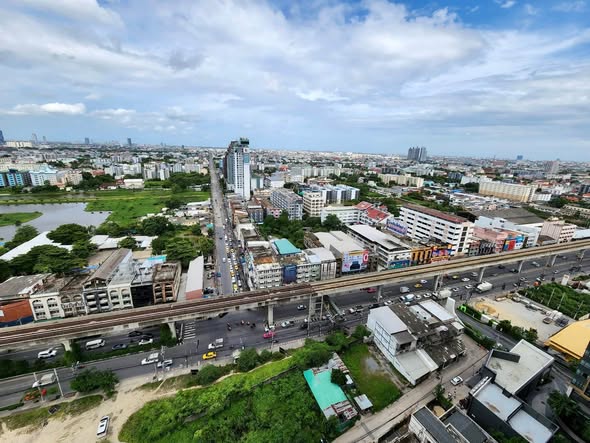 Niche MONO Sukhumvit Bearing
