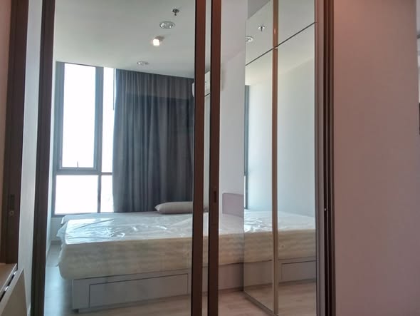 bedroom and room interior of Niche Pride Tao Poon Interchange