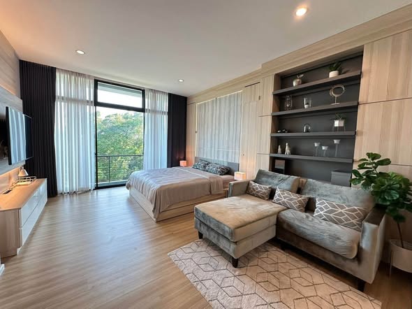 living room and bedroom of Nirvana Define Srinakarin-Rama9