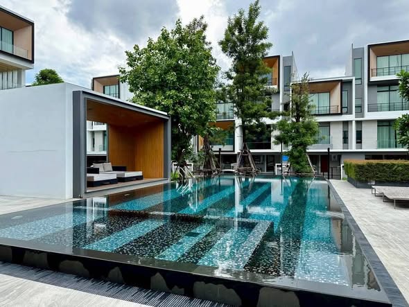 pool of Nirvana Define Srinakarin-Rama9