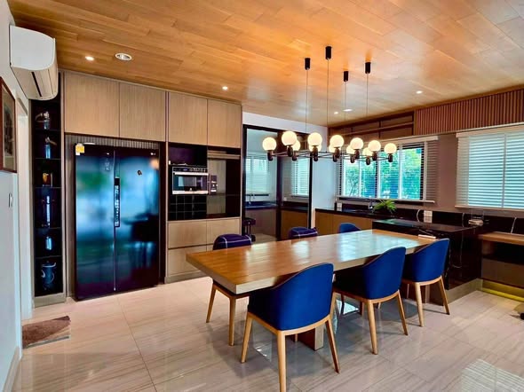 room interior and kitchen of Nirvana Define Srinakarin-Rama9