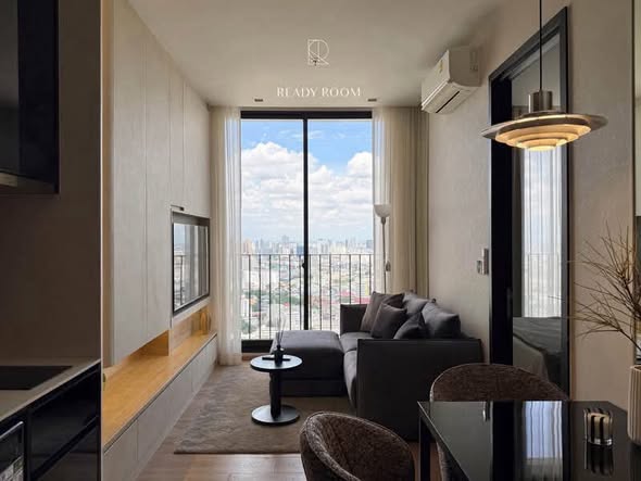 living room and room interior of Noble Around Ari