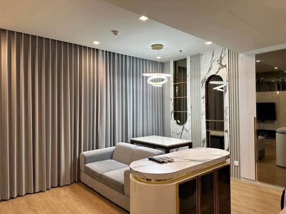 living room and room interior and bathroom of Noble Around Sukhumvit 33
