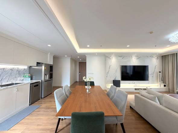 living room of Noble BE33