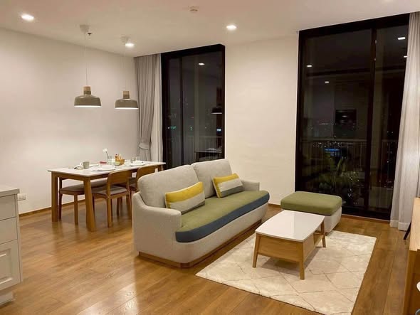 living room of Noble BE33