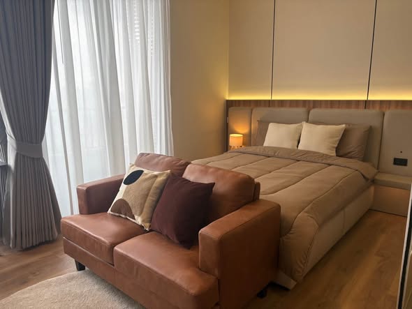 bedroom and living room of Noble Form Thonglor โนเบิล ฟอร์ม ทองหล่อ