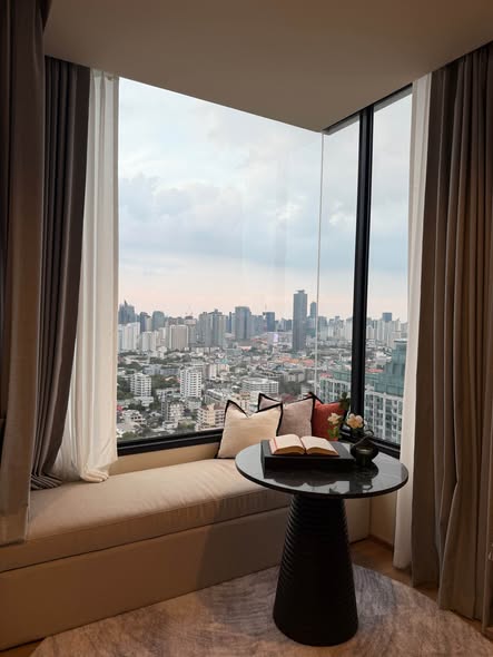 Noble Form Thonglor โนเบิล ฟอร์ม ทองหล่อ