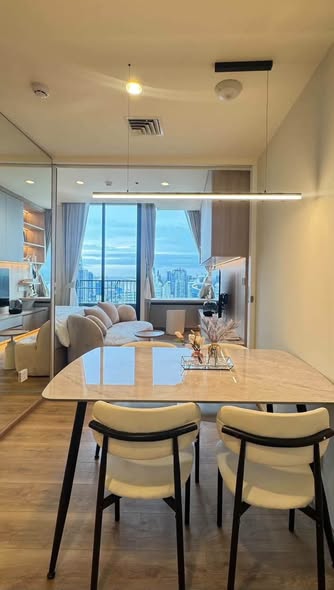 room interior of Noble Form Thonglor โนเบิล ฟอร์ม ทองหล่อ