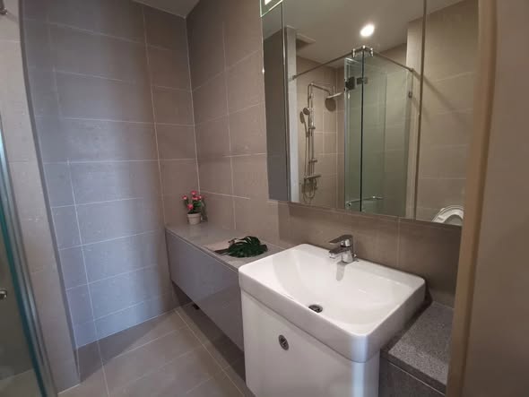 bathroom of Noble Ploenchit