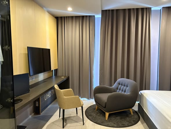 bedroom of Noble Ploenchit